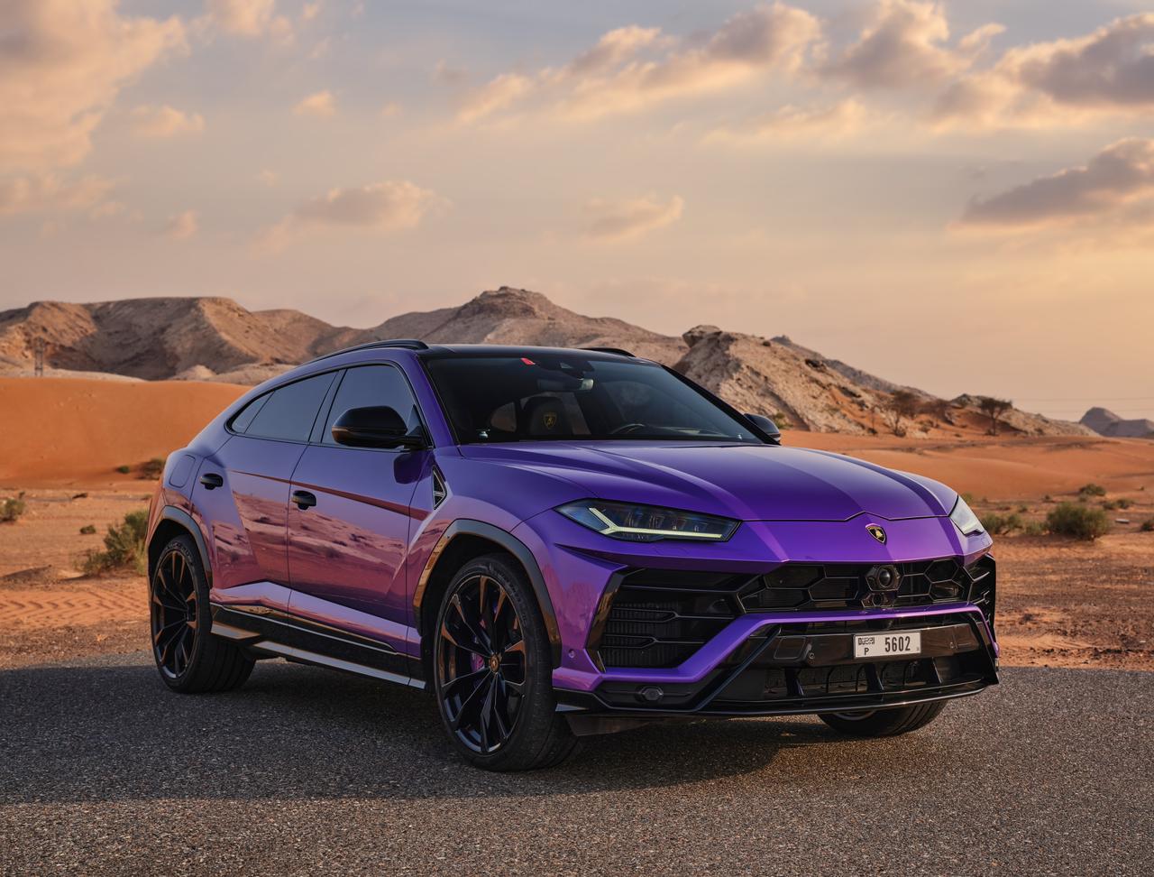 LAMBORGHINI URUS