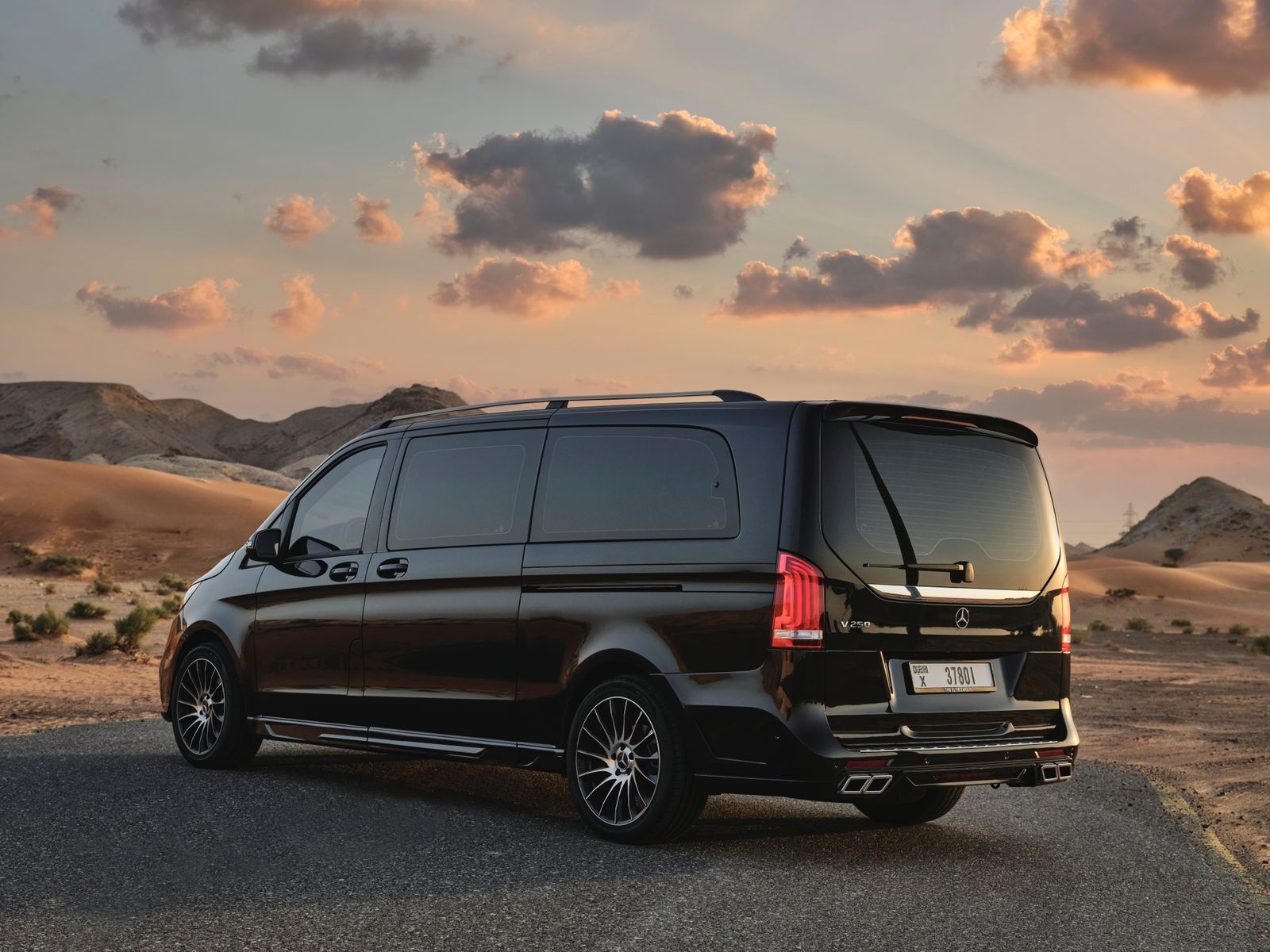 MERCEDES BENZ V 250 VIP VAN